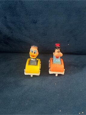 Vtg Disney Goofy and Donald Duck Slot Race Mini Car Figure, Hong Kong, Lot of 2